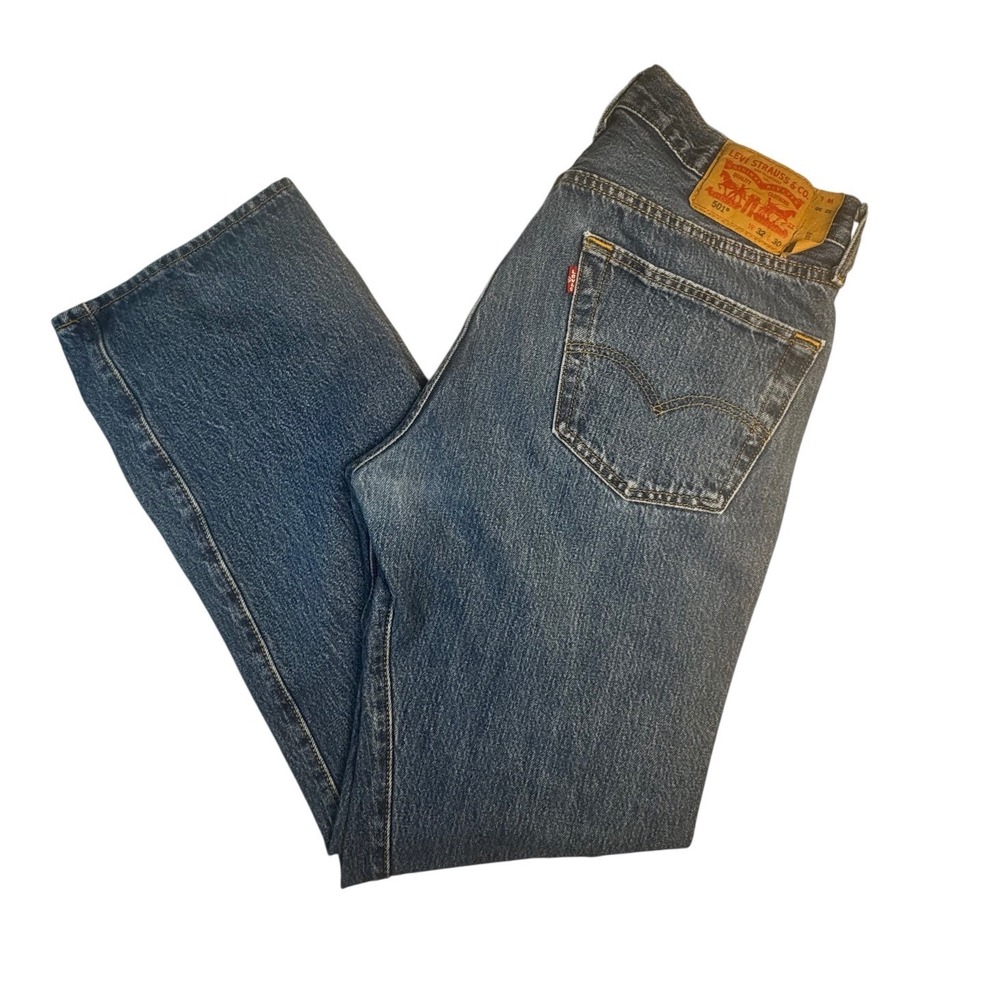 Levi's 501 Original Fit Jeans Men's 32x30 Med Wash Button Fly Straight Leg Denim